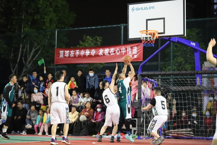 提及他